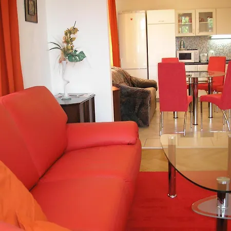 110M2 Old Town Apartment On Danube Promenade 3Br 2Ba Up To 9 Guests Bratislava